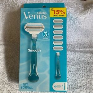 Venus Smooth Women's Razor - Teal